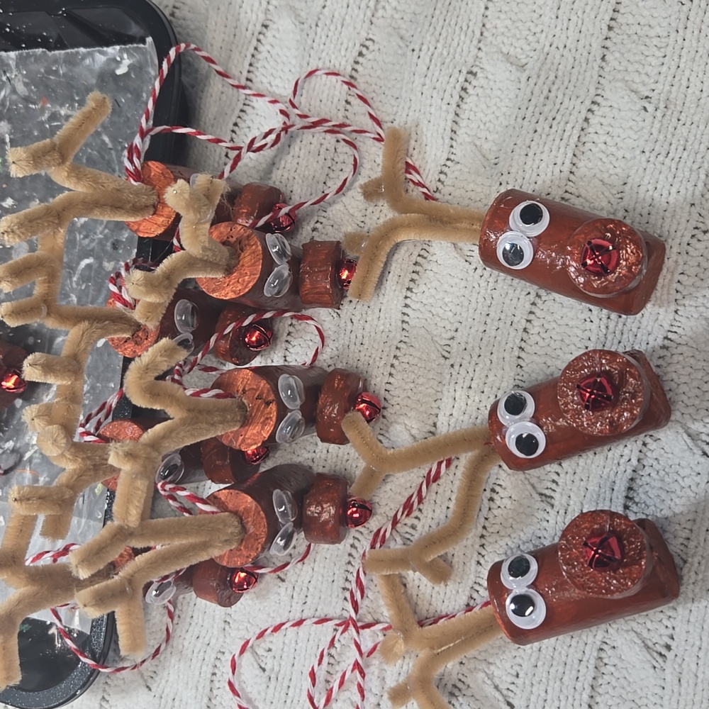 LAST.  10pk Hand Crafted Wine Corks Rudolph Reindeer Ornaments - Picture 5 of 5
